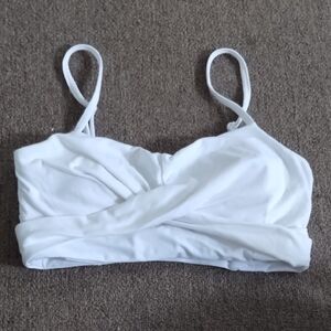 BuffBunny Ivy Wrap Sports Bra - White